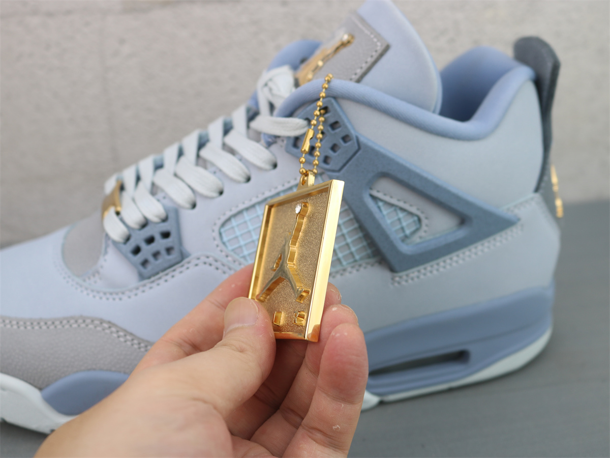 GX Batch Air Jordan 4 UNC Tar Heels PE HV9204-407